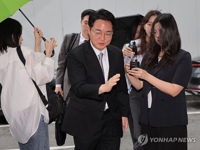 '김건희 수사 무마 의혹' 심우정 전 검찰총장 출석