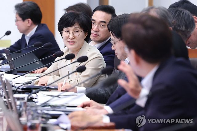 발언하는 원민경 성평등가족부 장관