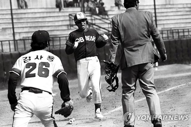 1982년 4월 15일에 열린 OB 베어스와 삼미 슈퍼스타즈의 경기