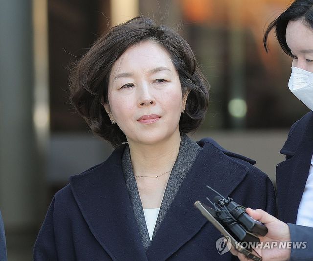 법정 나서는 김경 전 서울시 의원