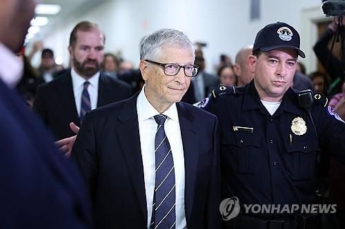 미 연방하원 청문회 출석한 빌 게이츠