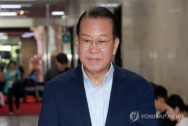 국민의힘 원내대표-4·5선 중진 간담회 참석하는 권영세 의원