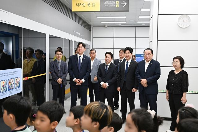 어린이 교통안전 체험 참관한 임만균 서울시의장
