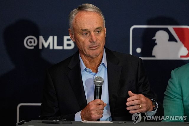 롭 맨프레드 MLB 커미셔너