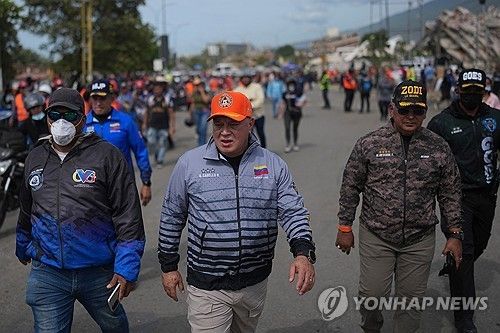 지진 피해 큰 라과이라주 답사 중인 카베요