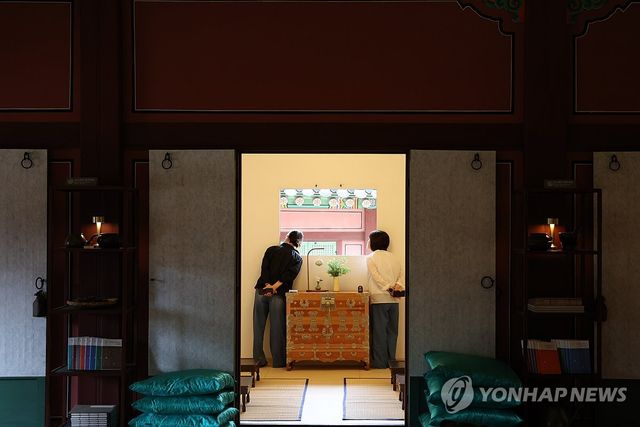무더위에 지칠 때 창덕궁으로