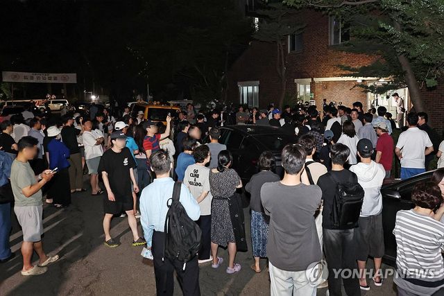 혼란스러운 '투표용지 부족' 투표소