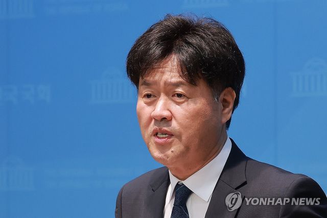 민주당 최고위원 도전하는 김용 전 부원장