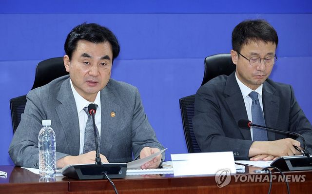 안규백 국방부 장관, "국군사관학교"