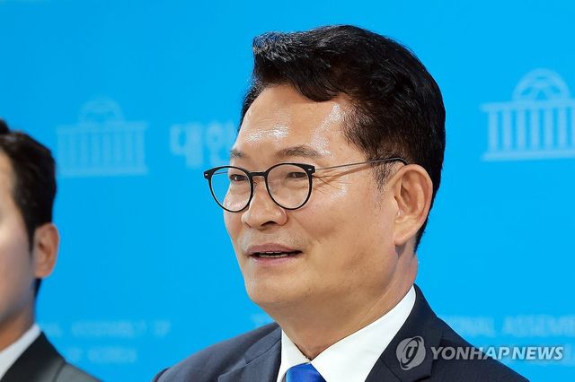 백브리핑하는 민주당 당권주자 송영길 의원