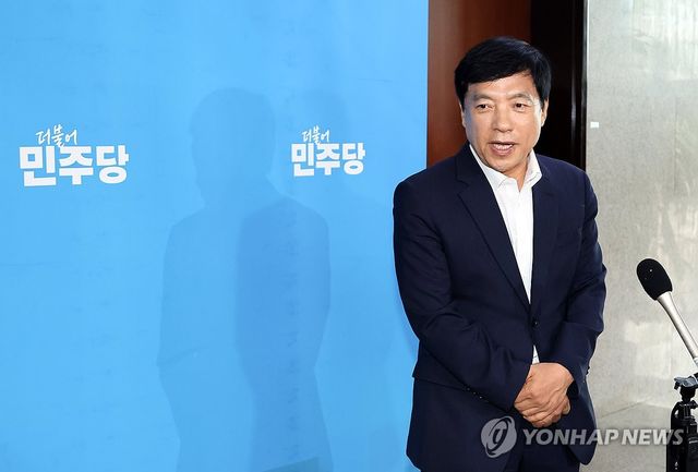친청계 이성윤, "최고위원직 사퇴"