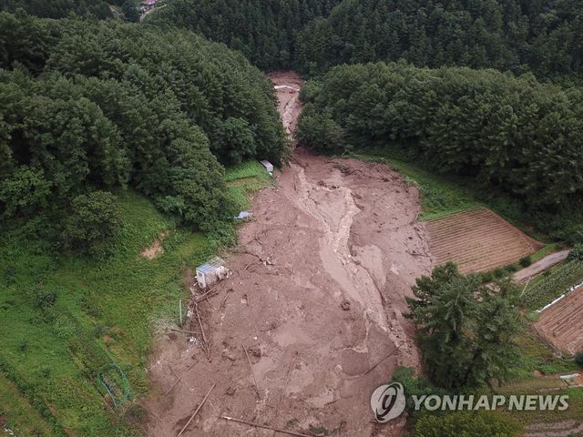 집중호우에 쑥대밭 된 횡성군 청일면 속실리 '매더피골'