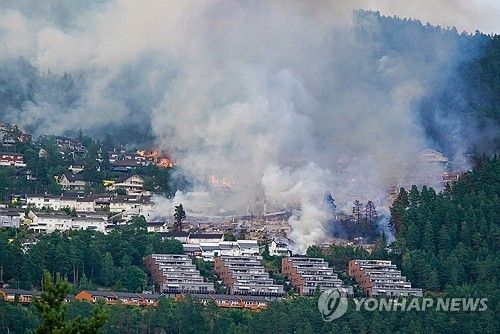 17일 노르웨이 드람멘에서 발생한 화재 [AP 연합뉴스 자료사진. 재판매 및 DB 금지] 