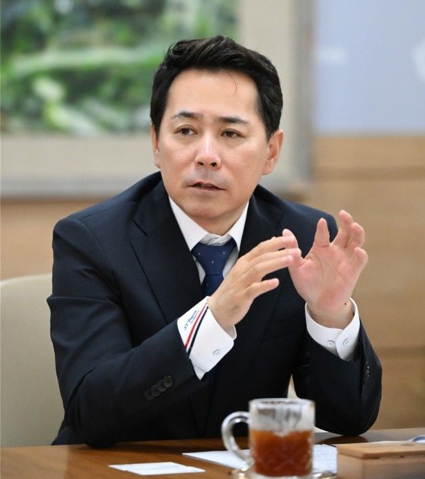 연합뉴스와 인터뷰하는 임만균 서울시의회 의장