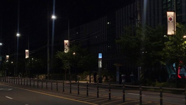 청계산로 태극기 배너형 조명
