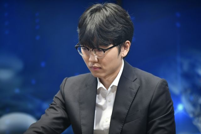 신진서 9단이 기신전 2국서 카타고에 승리했다.