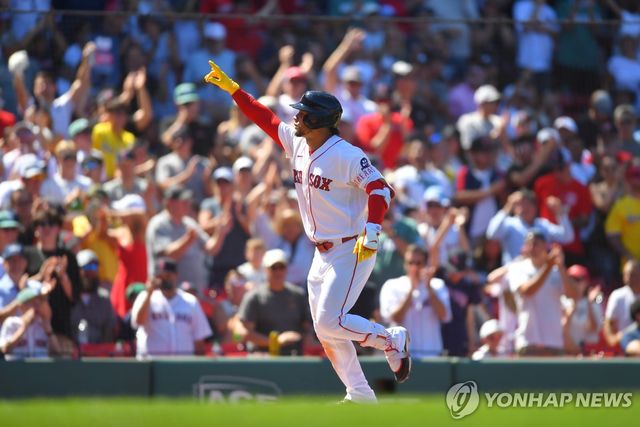 시즌 22호 홈런으로 팀에 13연승을 안긴 콘트레라스