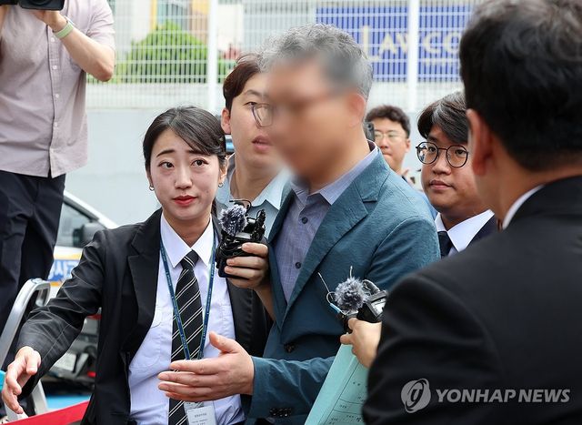 영장 실질 심사 출석하는 광산경찰서 형사과장