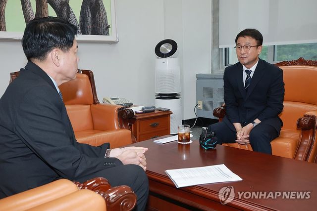 민주당-조국혁신당, 필리버스터 해제 표결 협조 관련 회동