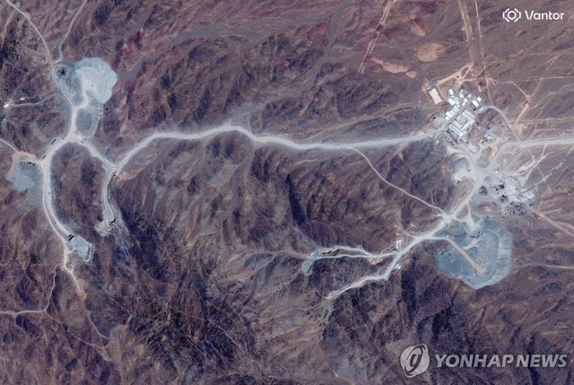 이란 픽액스산 위성 사진