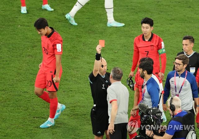 벤투 감독 퇴장시키던 테일러 심판