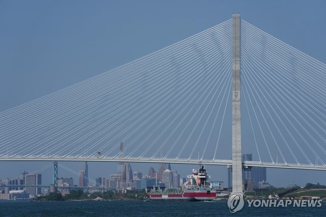 미국과 캐나다를 잇는 새 교량 '고디 하우 국제대교'