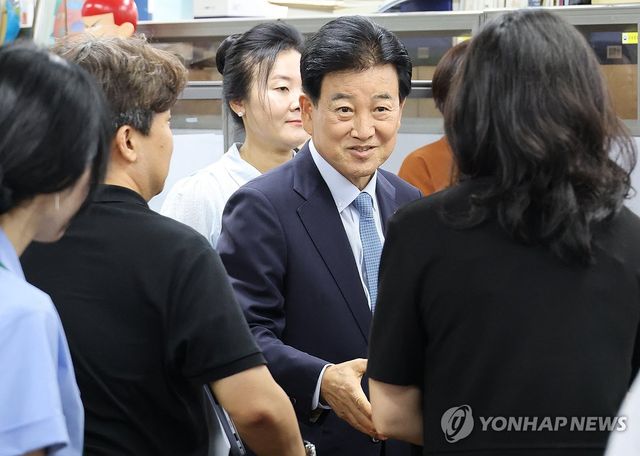 취임 1년 기자 간담회 나선 정동영 통일부 장관