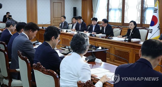한성숙 국무총리, 국제개발협력위원회 회의 주재