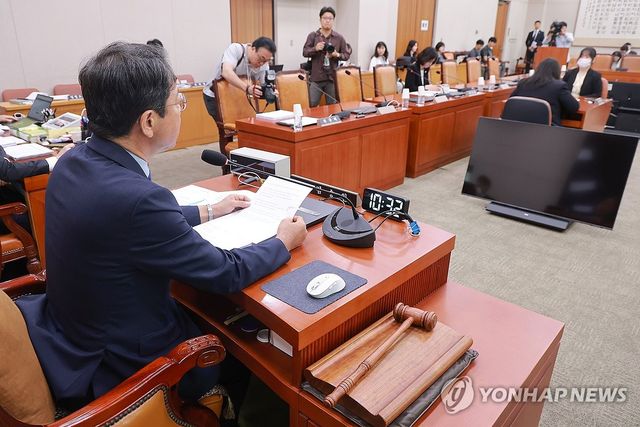 형사소송법 개정안 심사 이어가는 법사소위