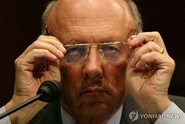 제임스 울시 전 CIA 국장