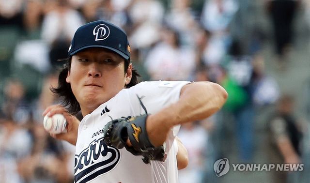 역투하는 곽빈