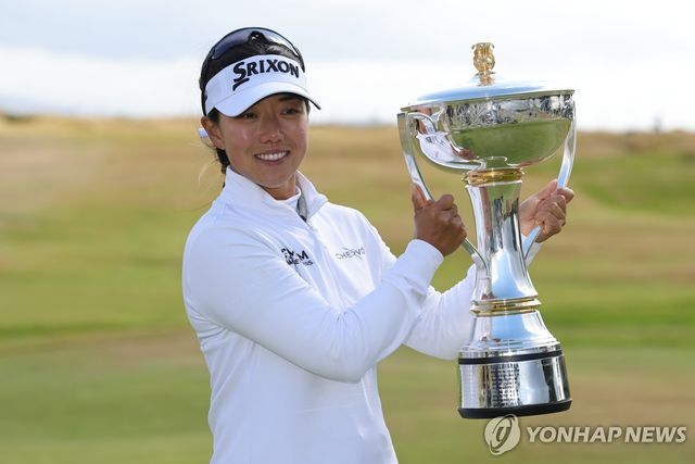 여자 스코틀랜드 오픈에서 우승한 신지은