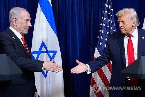 도널드 트럼프 미국 대통령(오른쪽)과 베냐민 네타냐후 이스라엘 총리(왼쪽)