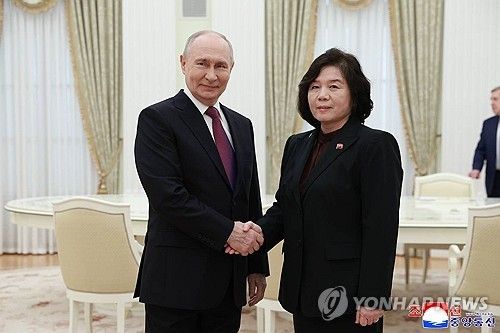 푸틴 러시아 대통령과 최선희 북한 외무상