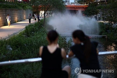 더위에 지친 시민