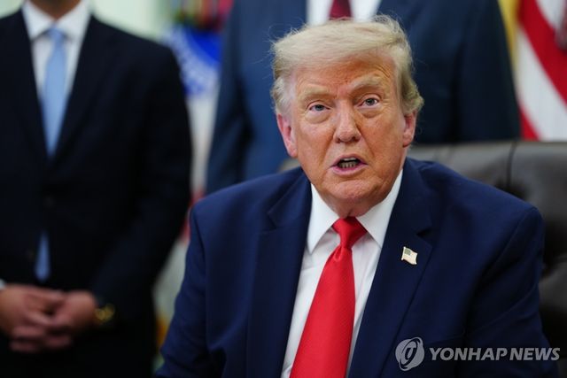발언하는 트럼프 대통령 