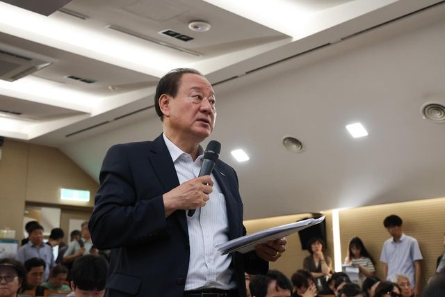 유동균 마포구청장