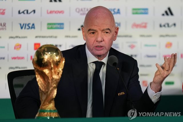 잔니 인판티노 FIFA 회장