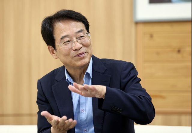 민선9기 청사진 제시하는 강진원 군수