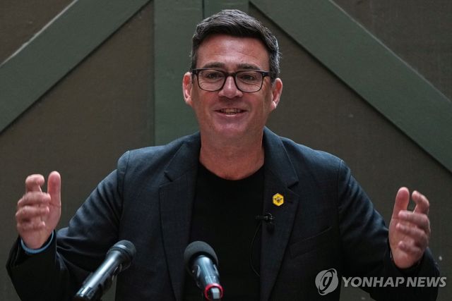 차기 총리 유력 버넘 의원