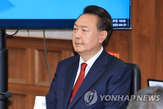 피고인석 앉은 윤석열 전 대통령