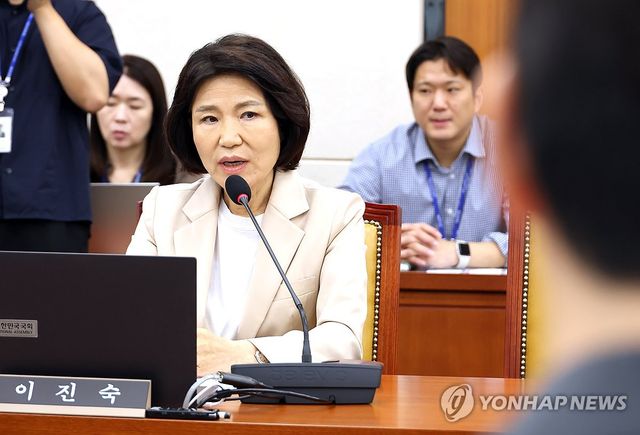 과학기술정보방송통신위. 반박하는 이진숙 의원