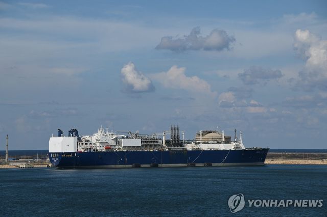 25년 11월 이집트 다미에타 항구에 정박한 LNG 탱커. 해당 선박은 기사 본문과 직접 관련은 없음. [로이터=연합뉴스 자료사진. 재판매 및 DB 금지]
