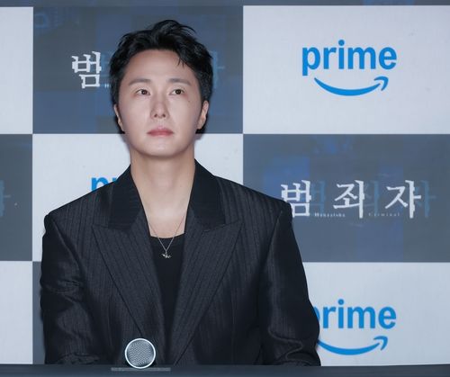 '범죄자' 기자간담회에 참석한 배우 정일우