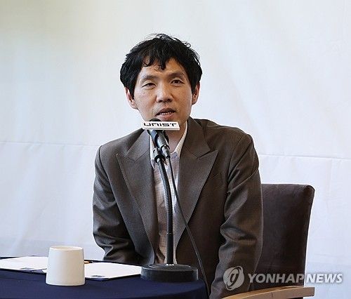 이창호 9단이 농심백산수배에 와일드카드로 첫 출전한다.