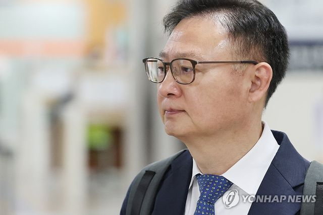 공판 출석하는 구세현 전 웰바이오텍 대표