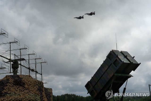 우크라이나 배치 패트리엇 포대와 F-16 전투기