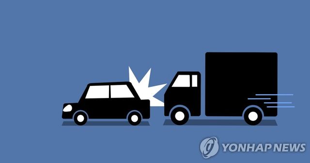 화물차 - 승용차 추돌사고 (PG)
