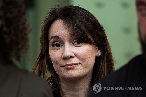 프랑스서 활동하는 친러 선전가 크세니아 페도로바