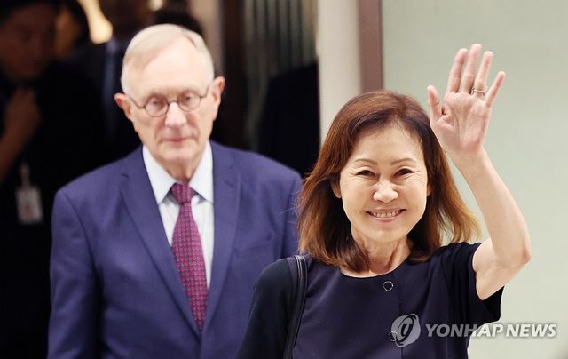 한국 도착한 미셸 스틸 주한미국대사